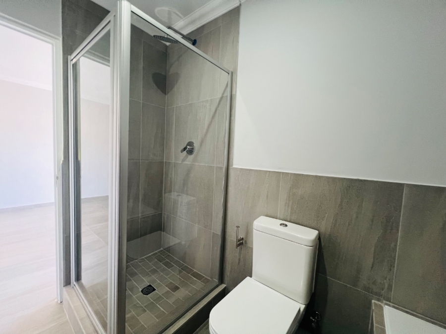 1 Bedroom Property for Sale in Table View Western Cape